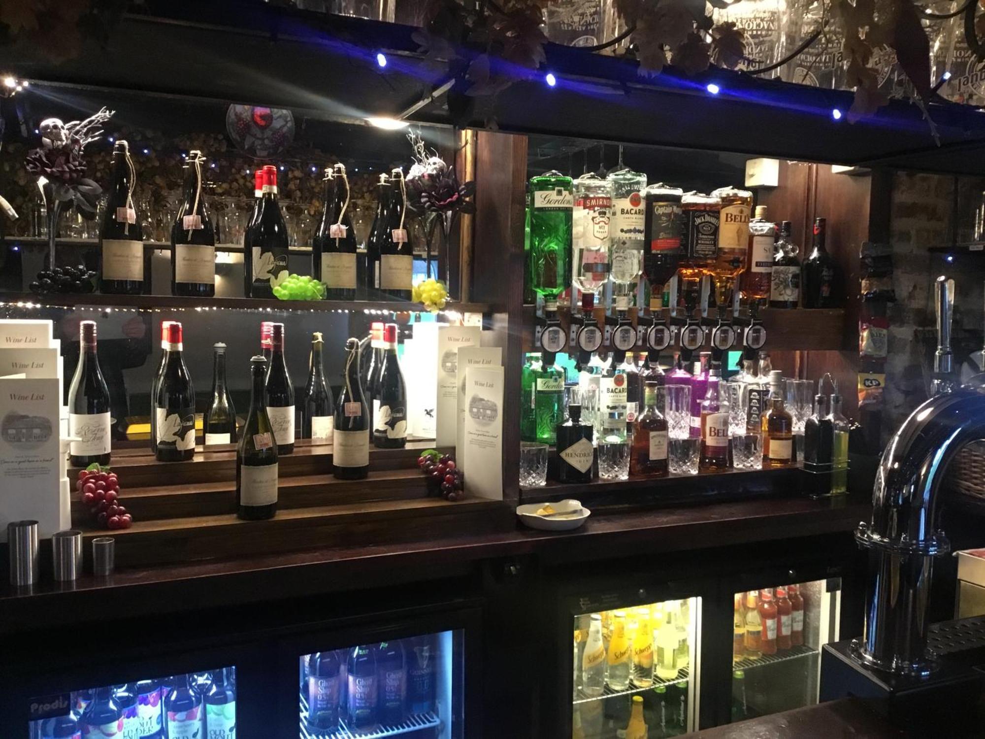 The Flying Horse Inn 邦戈顿奥弗 外观 照片