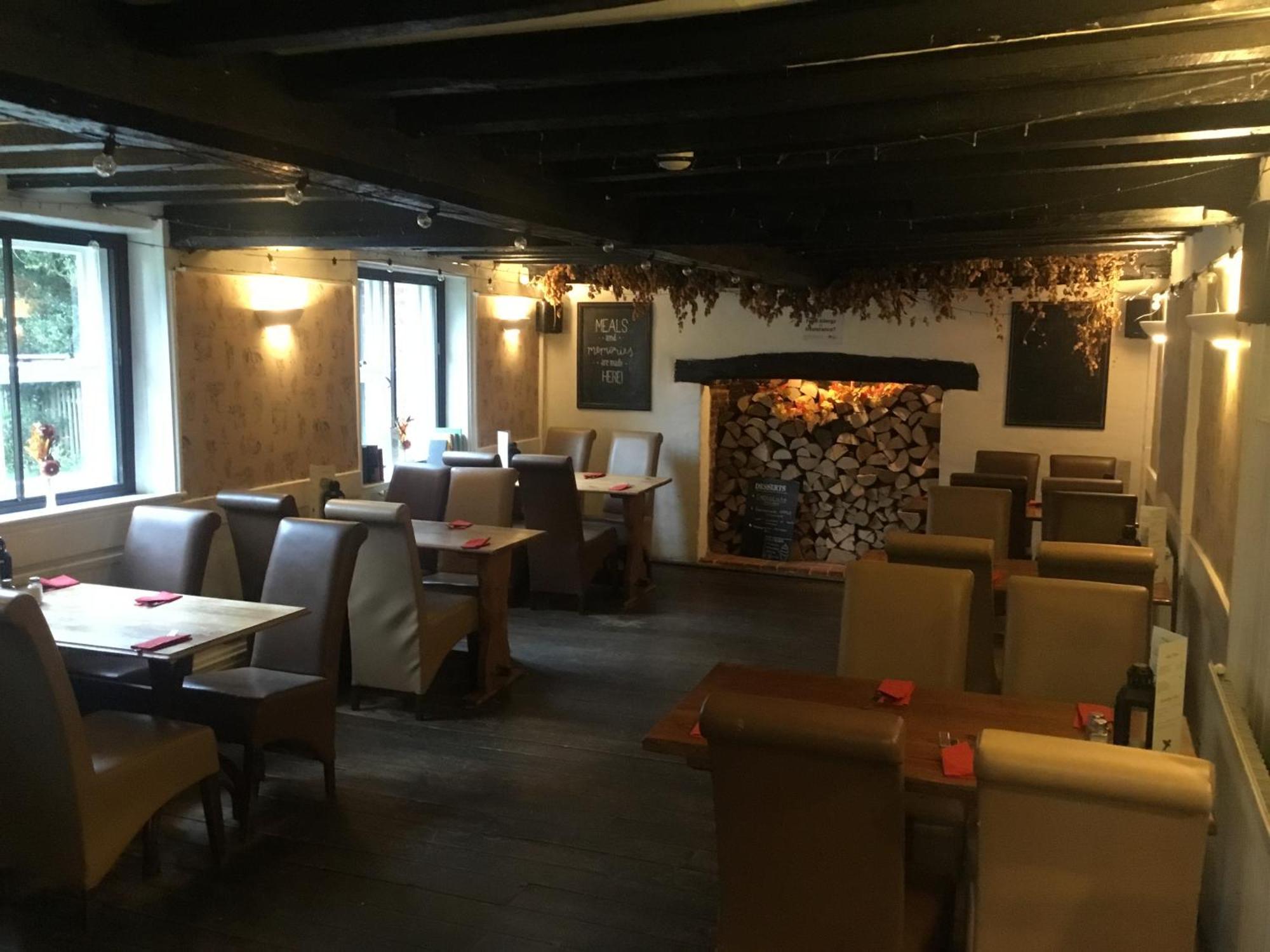 The Flying Horse Inn 邦戈顿奥弗 外观 照片